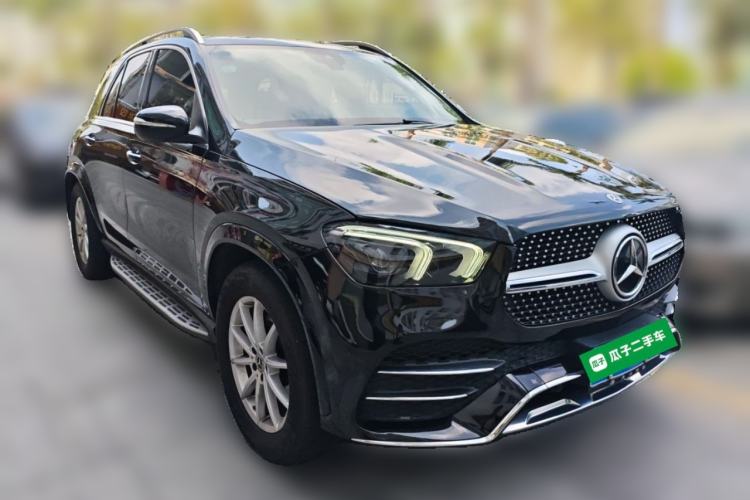 Used Mercedes-Benz GLE 2021 GLE 350 4MATIC Stylish Model Front Right 45 Deg