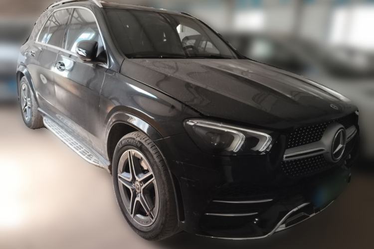 Used Mercedes-Benz GLE  Front Right 45 Deg
