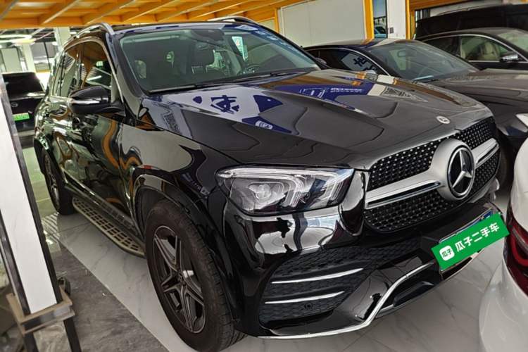 Used Mercedes-Benz GLE 2021 GLE 450 4MATIC AMG Line Front Right 45 Deg