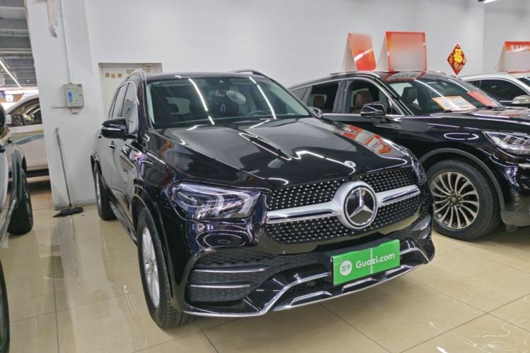 Used Mercedes-Benz GLE 2021 GLE 350 4MATIC Stylish Model Front Right 45 Deg