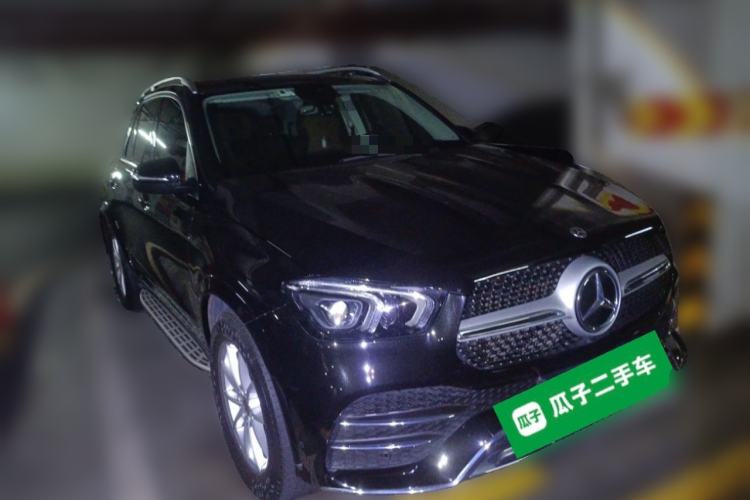 Used Mercedes-Benz GLE 2021 GLE 350 4MATIC Stylish Model Front Right 45 Deg