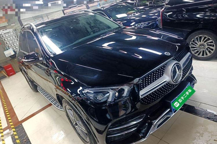 Used Mercedes-Benz GLE 2021 GLE 350 4MATIC Luxury Model Front Right 45 Deg