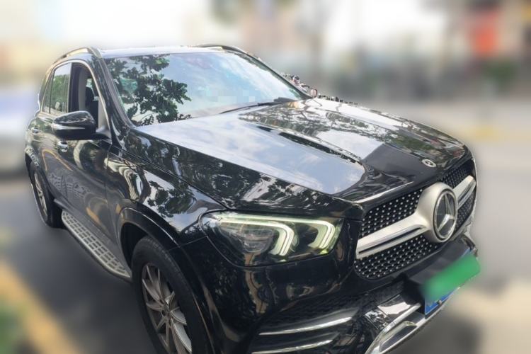 Used Mercedes-Benz GLE 2021 GLE 350 4MATIC Stylish Model Front Right 45 Deg