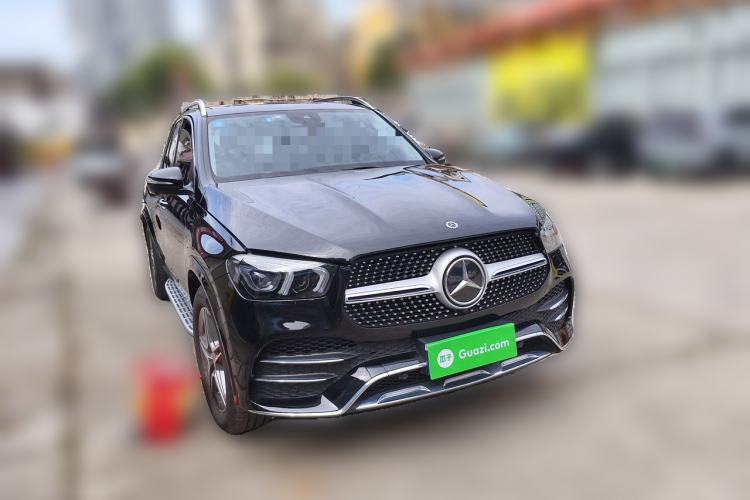Used Mercedes-Benz GLE 2021 GLE 450 4MATIC Stylish Model Front Right 45 Deg