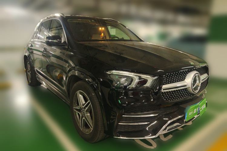 Used Mercedes-Benz GLE 2021 GLE 350 4MATIC Luxury Model Front Right 45 Deg