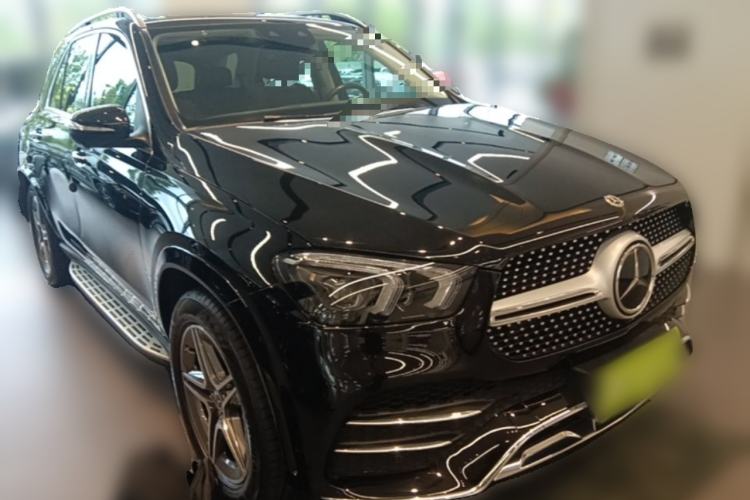 Used Mercedes-Benz GLE 2021 GLE 450 4MATIC Luxury Model Front Right 45 Deg