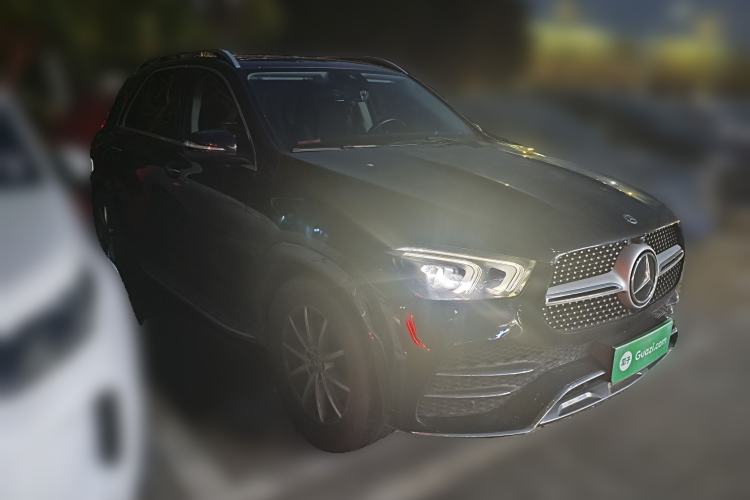 Used Mercedes-Benz GLE 2021 GLE 350 4MATIC Stylish Model Front Right 45 Deg