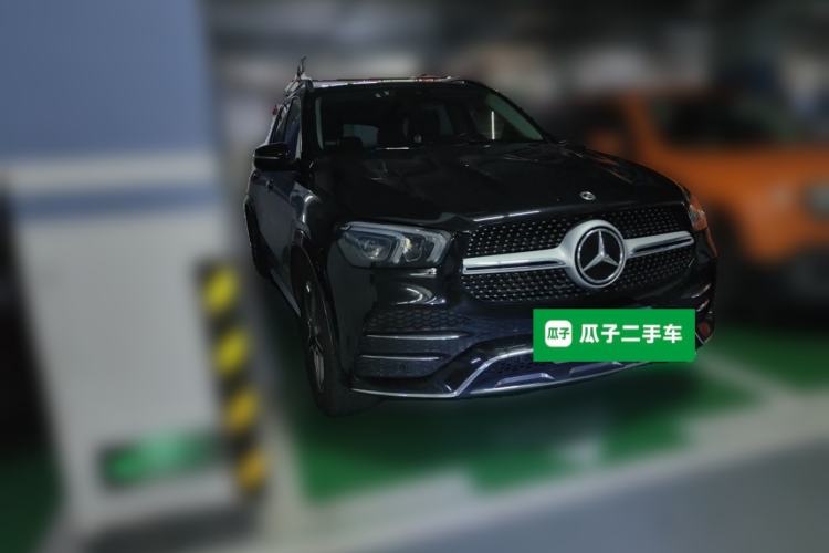 Used Mercedes-Benz GLE 2021 GLE 450 4MATIC Stylish Model Front Right 45 Deg