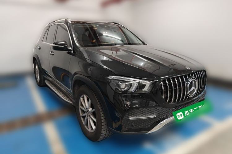 Used Mercedes-Benz GLE 2021 GLE 350 4MATIC Stylish Model Front Right 45 Deg
