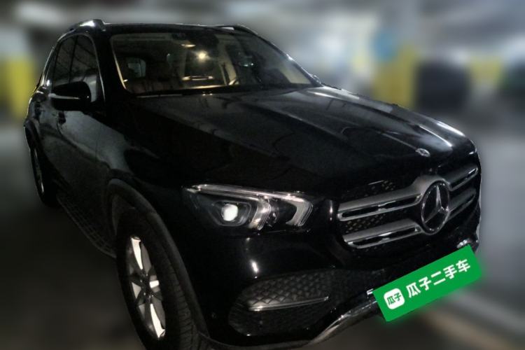 Used Mercedes-Benz GLE 2021 GLE 350 4MATIC Stylish Model Front Right 45 Deg