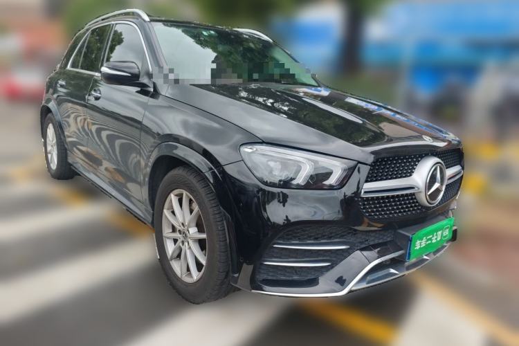 Used Mercedes-Benz GLE 2021 GLE 350 4MATIC Stylish Model Front Right 45 Deg