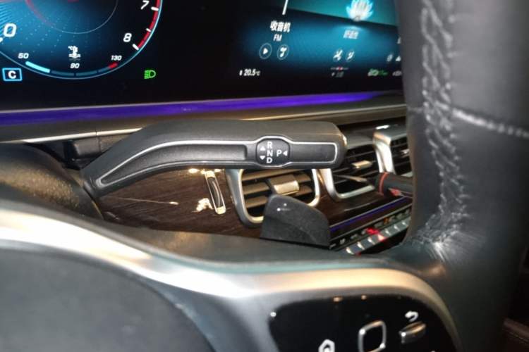 Used Mercedes-Benz GLE 2021 GLE 350 4MATIC Stylish Model Gear Lever