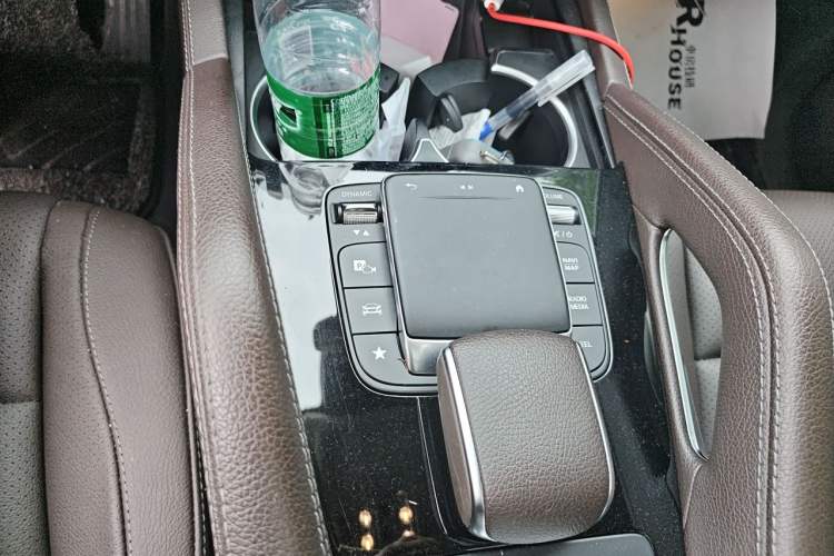 Used Mercedes-Benz GLE 2021 GLE 450 4MATIC AMG Line Gear Lever