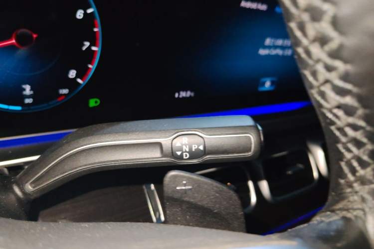 Used Mercedes-Benz GLE 2021 GLE 350 4MATIC Stylish Model Gear Lever