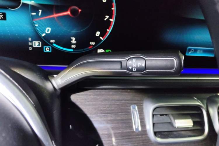 Used Mercedes-Benz GLE 2021 GLE 350 4MATIC Stylish Model Gear Lever