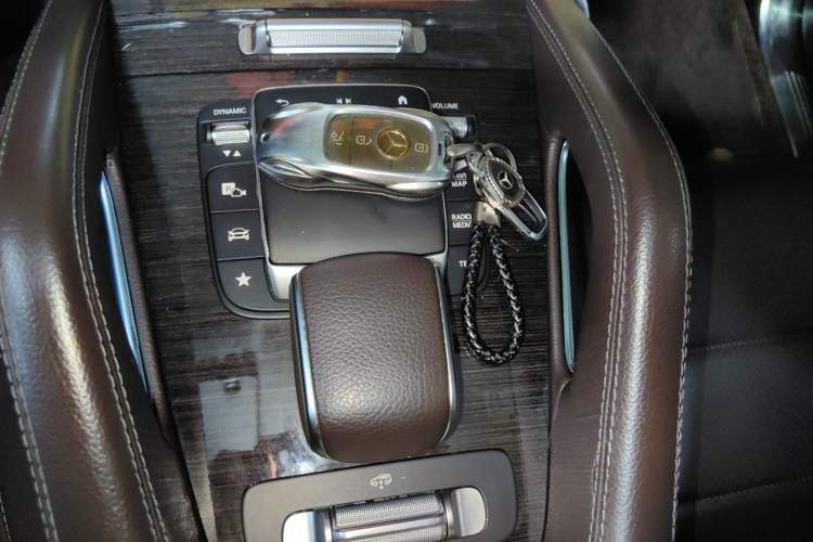 Used Mercedes-Benz GLE 2021 GLE 350 4MATIC Stylish Model Gear Lever