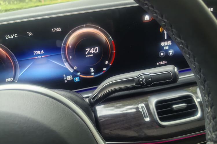 Used Mercedes-Benz GLE 2021 GLE 350 4MATIC Stylish Model Gear Lever