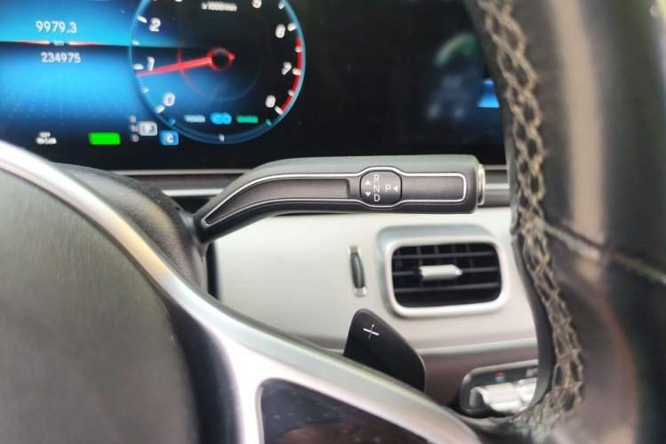 Used Mercedes-Benz GLE 2021 GLE 450 4MATIC Stylish Model Gear Lever