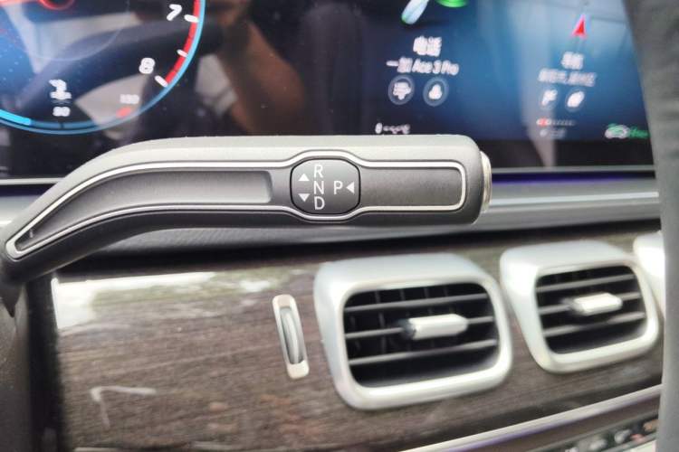 Used Mercedes-Benz GLE 2021 GLE 350 4MATIC Stylish Model Gear Lever