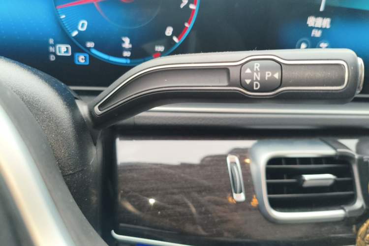 Used Mercedes-Benz GLE 2021 GLE 350 4MATIC Stylish Model Gear Lever