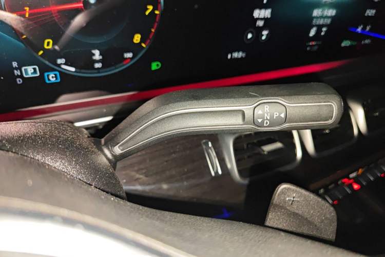 Used Mercedes-Benz GLE 2021 GLE 350 4MATIC Stylish Model Gear Lever