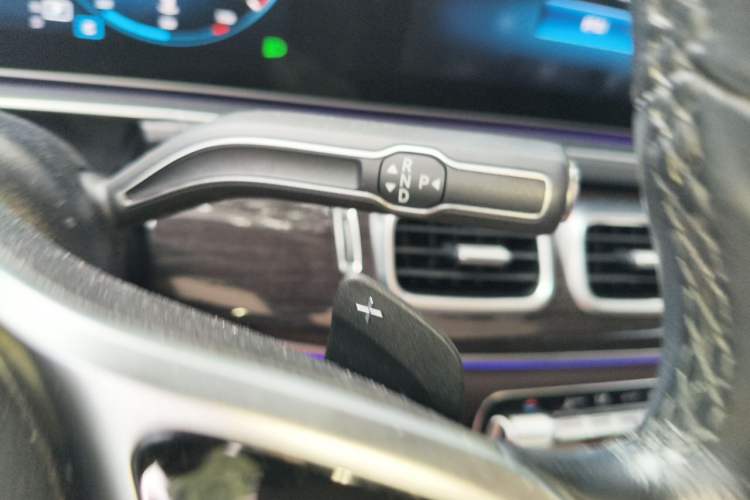 Used Mercedes-Benz GLE 2021 GLE 350 4MATIC Stylish Model Gear Lever