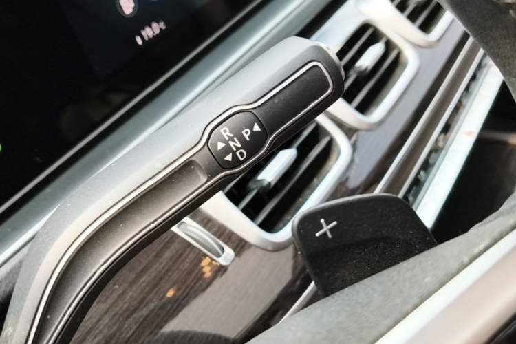 Used Mercedes-Benz GLE 2021 GLE 350 4MATIC Stylish Model Gear Lever