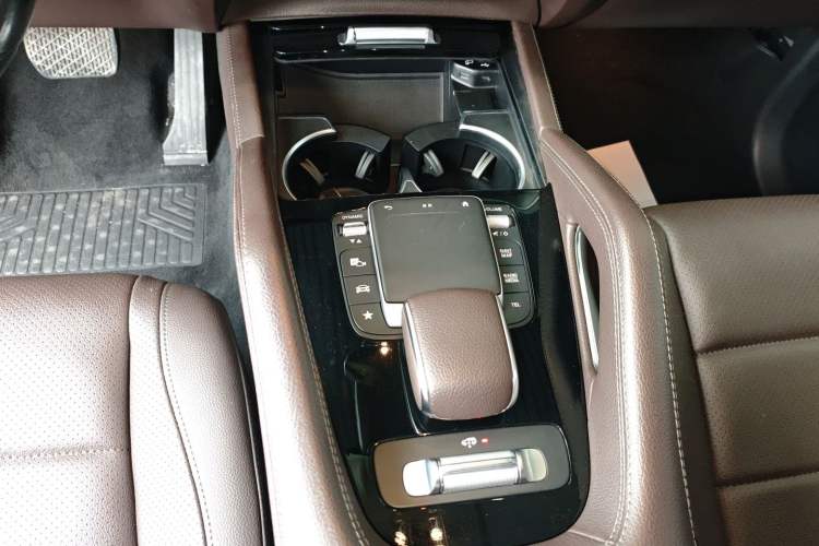 Used Mercedes-Benz GLE 2021 GLE 450 4MATIC AMG Line Gear Lever