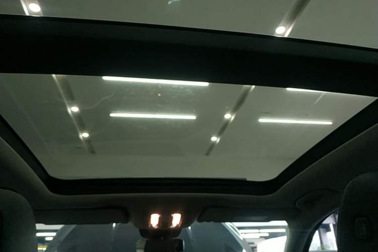Used Mercedes-Benz GLE 2021 GLE 350 4MATIC Stylish Model Headliner