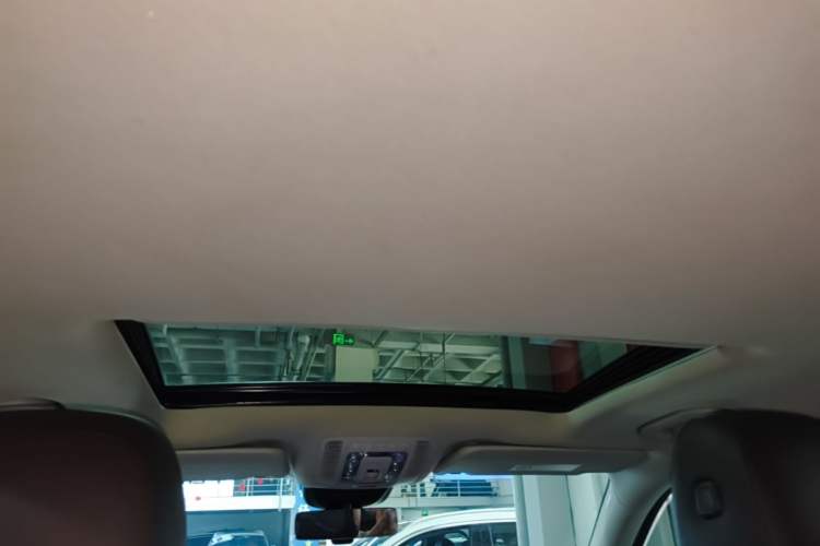 Used Mercedes-Benz GLE 2021 GLE 350 4MATIC Dynamic Edition Headliner