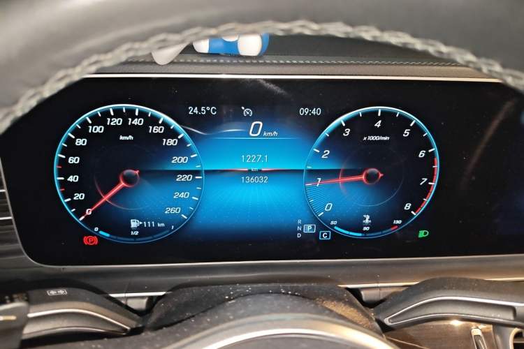 Used Mercedes-Benz GLE 2021 GLE 350 4MATIC Stylish Model Instrument Cluster