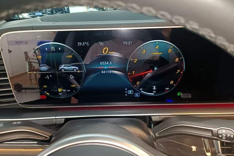 Used Mercedes-Benz GLE 2021 GLE 350 4MATIC Stylish Model Instrument Cluster