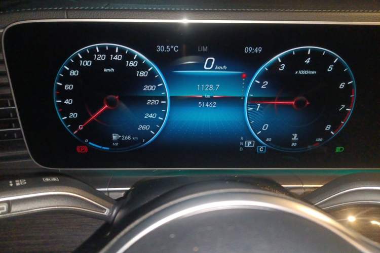 Used Mercedes-Benz GLE 2021 GLE 350 4MATIC Stylish Model Instrument Cluster