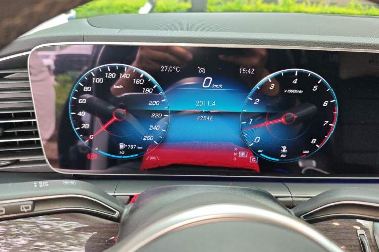 Used Mercedes-Benz GLE 2021 GLE 350 4MATIC Stylish Model Instrument Cluster