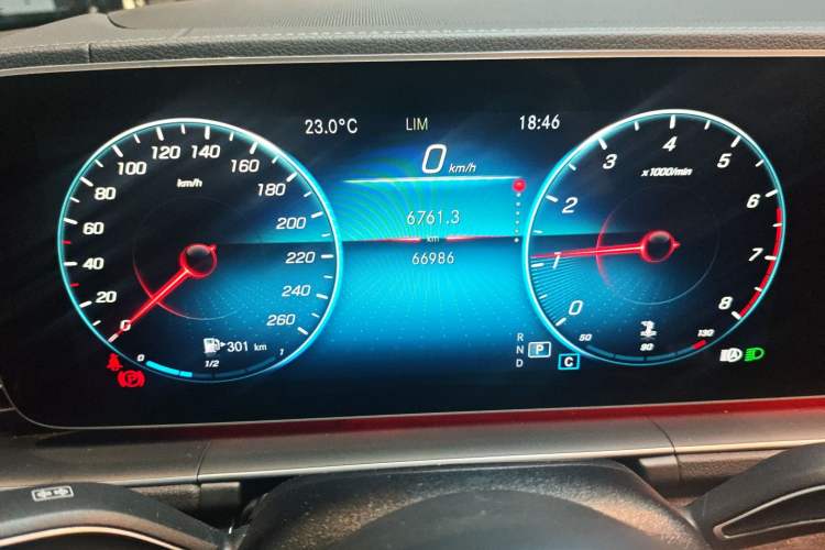 Used Mercedes-Benz GLE 2021 GLE 350 4MATIC Dynamic Edition Instrument Cluster