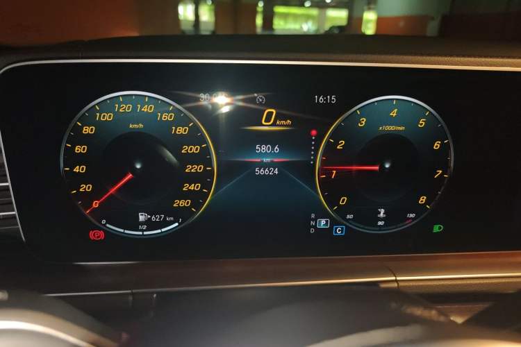 Used Mercedes-Benz GLE 2021 GLE 350 4MATIC Stylish Model Instrument Cluster