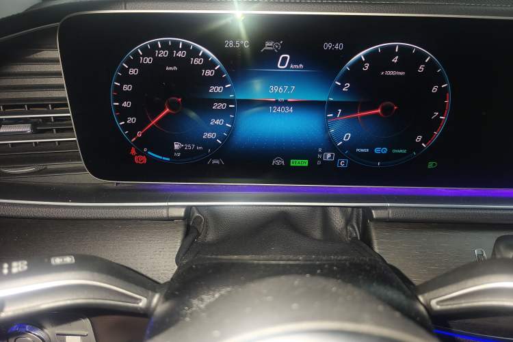 Used Mercedes-Benz GLE 2021 GLE 450 4MATIC Luxury Model Instrument Cluster