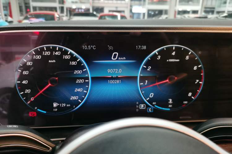 Used Mercedes-Benz GLE 2021 GLE 350 4MATIC Stylish Model Instrument Cluster