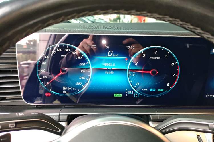 Used Mercedes-Benz GLE 2021 GLE 450 4MATIC AMG Line Instrument Cluster