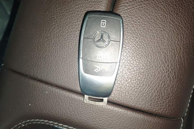 Used Mercedes-Benz GLE 2021 GLE 350 4MATIC Dynamic Edition Interior 1