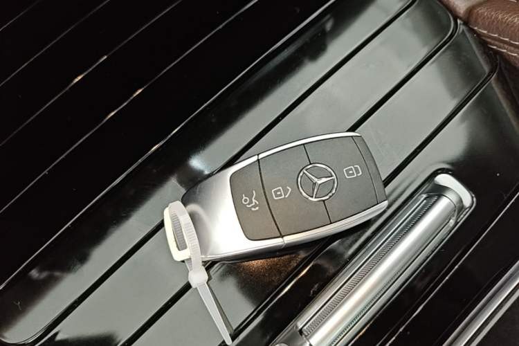 Used Mercedes-Benz GLE 2021 GLE 350 4MATIC Dynamic Edition Interior 1