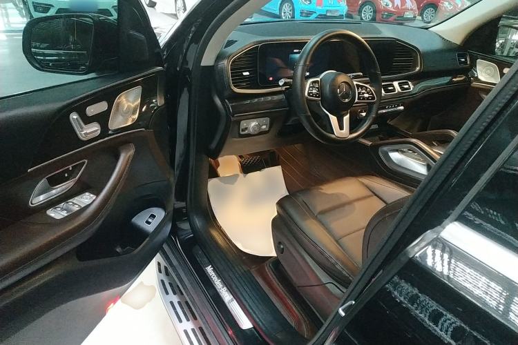 Used Mercedes-Benz GLE 2021 GLE 350 4MATIC Stylish Model Interior 3