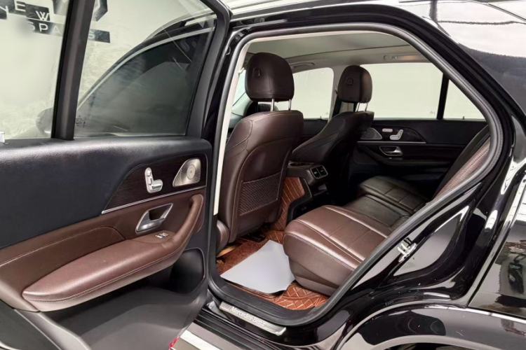 Used Mercedes-Benz GLE 2021 GLE 350 4MATIC Dynamic Edition Interior 3