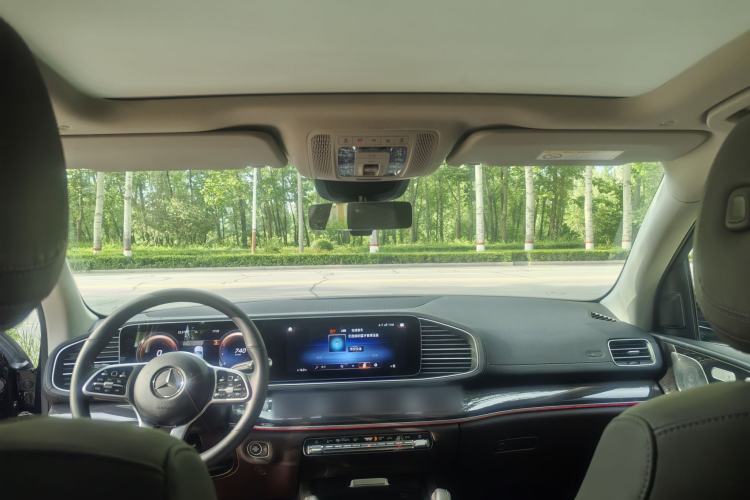 Used Mercedes-Benz GLE 2021 GLE 350 4MATIC Stylish Model Interior 4