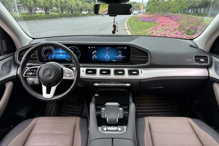 Used Mercedes-Benz GLE 2021 GLE 450 4MATIC AMG Line Interior 6