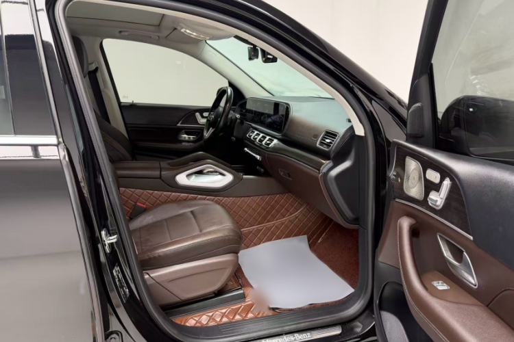 Used Mercedes-Benz GLE 2021 GLE 350 4MATIC Dynamic Edition Interior 6