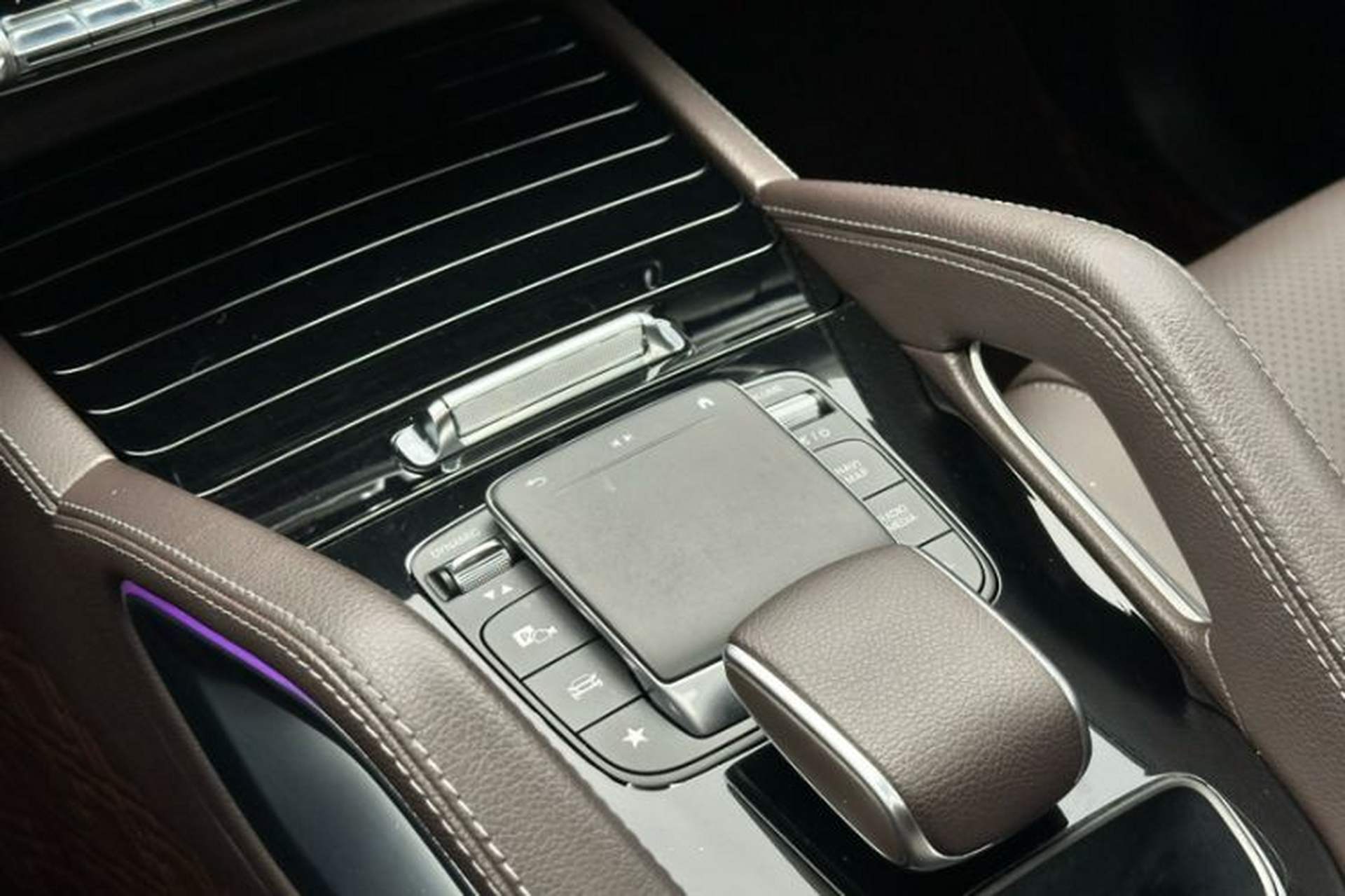 Used Mercedes-Benz GLE 2021 GLE 350 4MATIC Dynamic Edition Interior 7