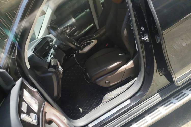 Used Mercedes-Benz GLE 2021 GLE 350 4MATIC Dynamic Edition Left Front Seat