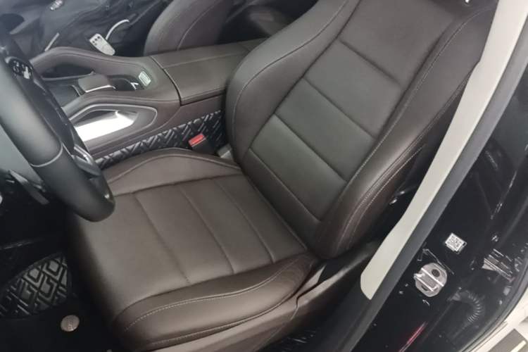 Used Mercedes-Benz GLE 2021 GLE 350 4MATIC Dynamic Edition Left Front Seat