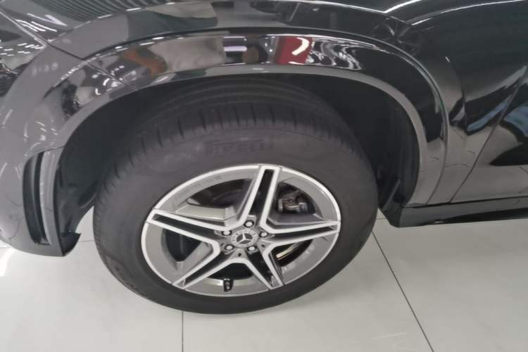 Used Mercedes-Benz GLE 2021 GLE 350 4MATIC Luxury Model Left Front Wheel Hub